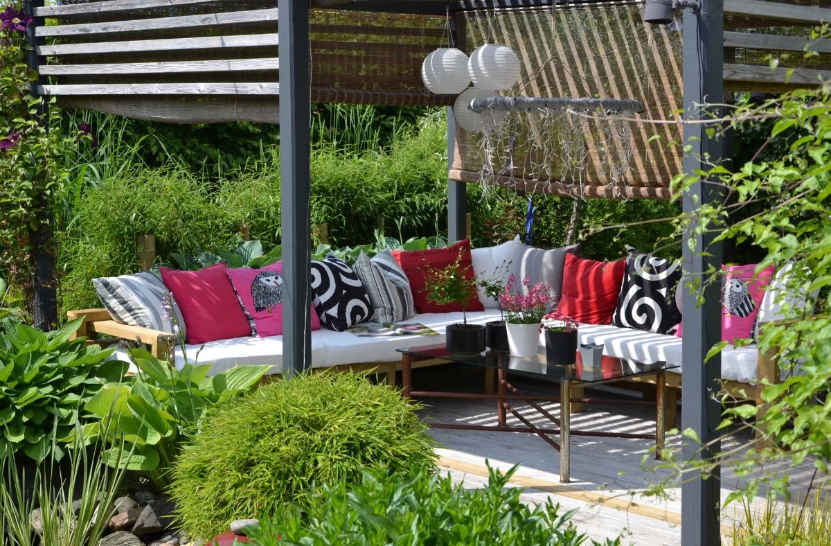 GenCo 74 (1) Custom pergola designs and installations by Coconut Grove Landscape & Design in Jacksonville Beach, FL